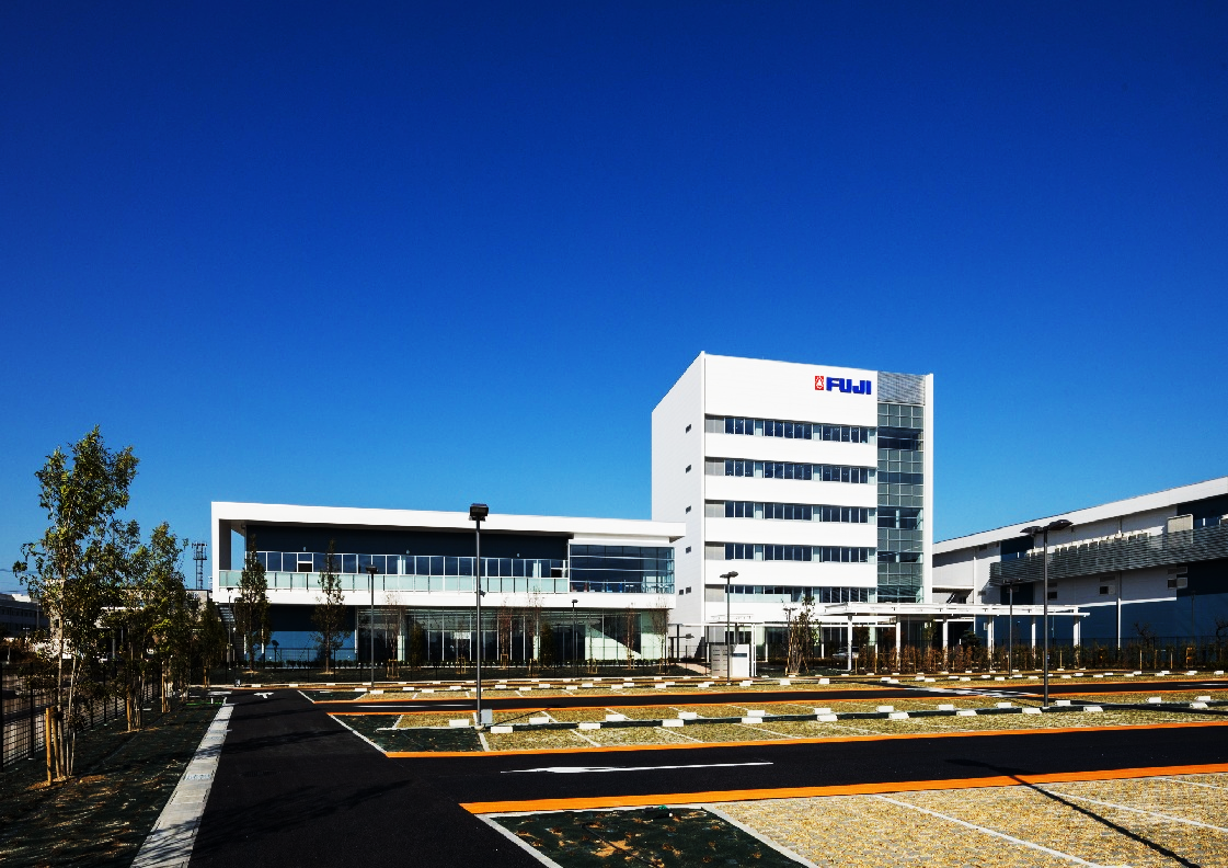 株式会社フジキカイ THE BASE NAGOYA 外観
