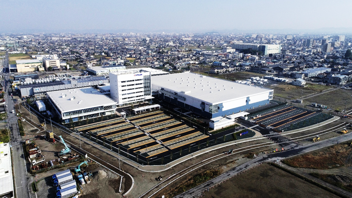 株式会社フジキカイ THE BASE NAGOYA 外観